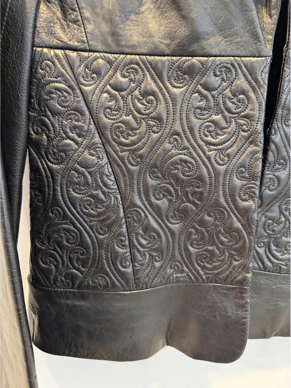 Black Leather Embroidered Blazer Jacket BCBG Maxazria - Picture 3 of 8